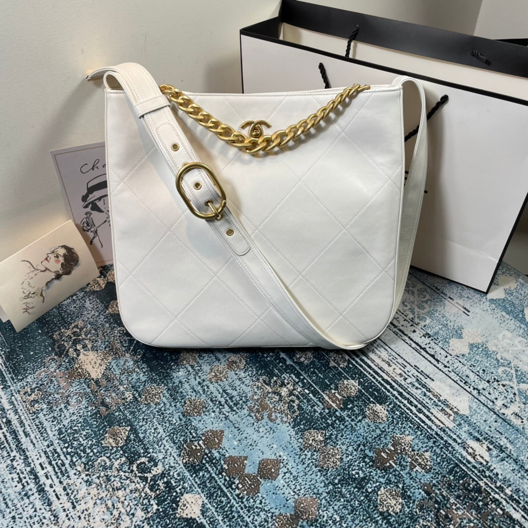 Chanel - Luxury Bag - CHL - 886