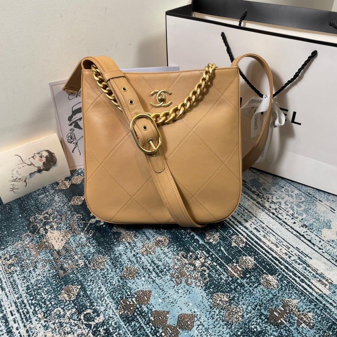 Chanel - Luxury Bag - CHL - 884