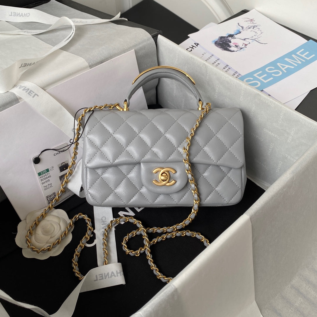 Chanel - Luxury Bag - CHL - 693