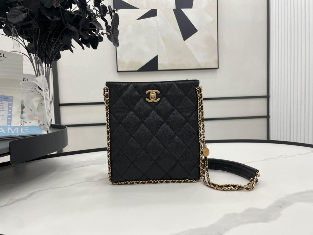 Chanel - Luxury Bag - CHL - 651